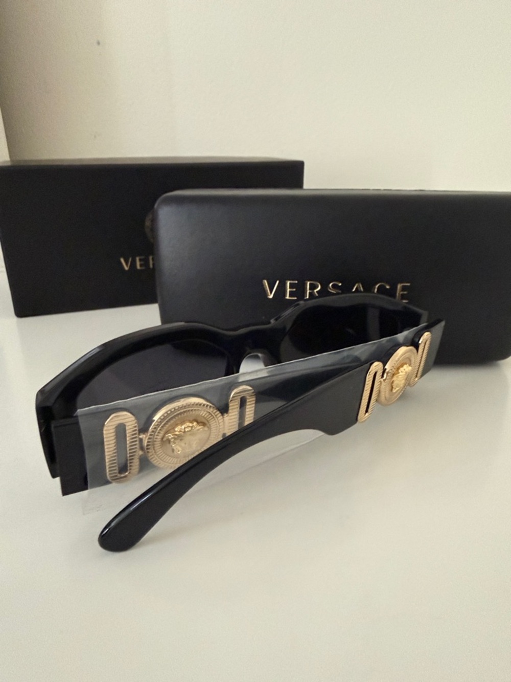 Versace Medusa Biggie Sunglasses - Picture 4 of 8